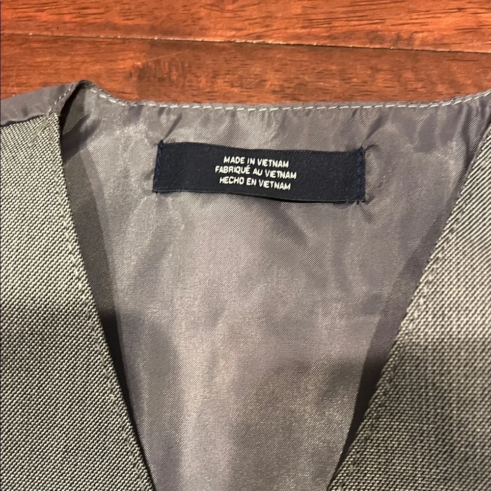 NWT-Nautica Suit - Blue and White Checkered Shirt with Navy Tie